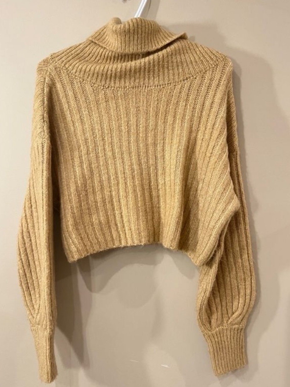 Ardene Cropped Turtleneck Sweater Women’s Small Beige Ribbed Knit Cozy - Picture 4 of 5